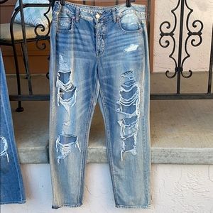 American Eagle Tomgirl Jeans
